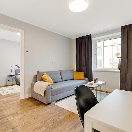 Charming 1Br In Superb Location, Free Parking & Wi-Fi Appartement Tallinn Buitenkant foto