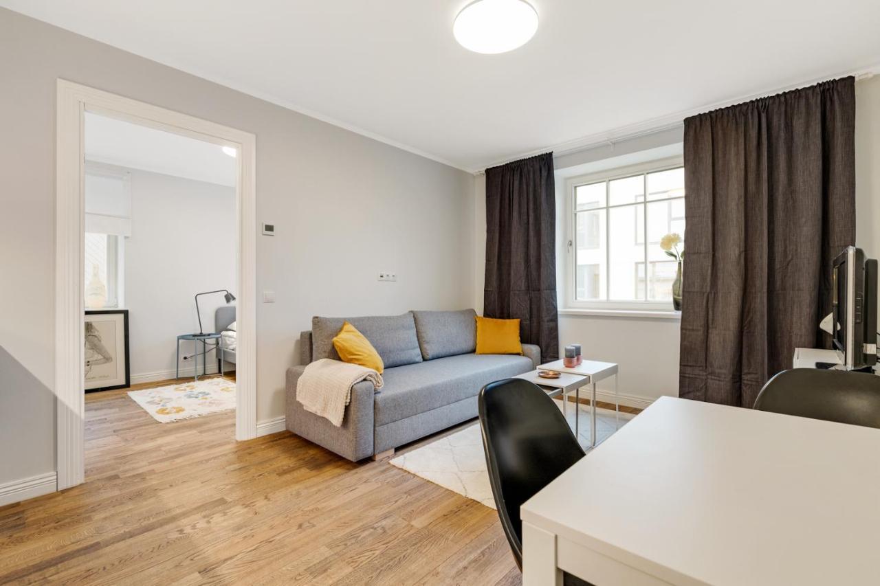 Charming 1Br In Superb Location, Free Parking & Wi-Fi Appartement Tallinn Buitenkant foto