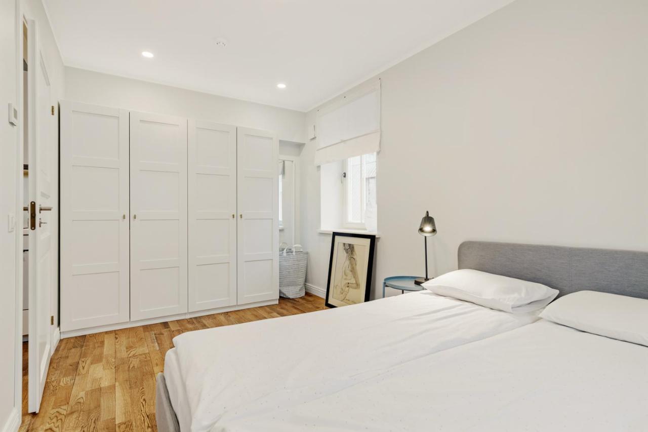 Charming 1Br In Superb Location, Free Parking & Wi-Fi Appartement Tallinn Buitenkant foto