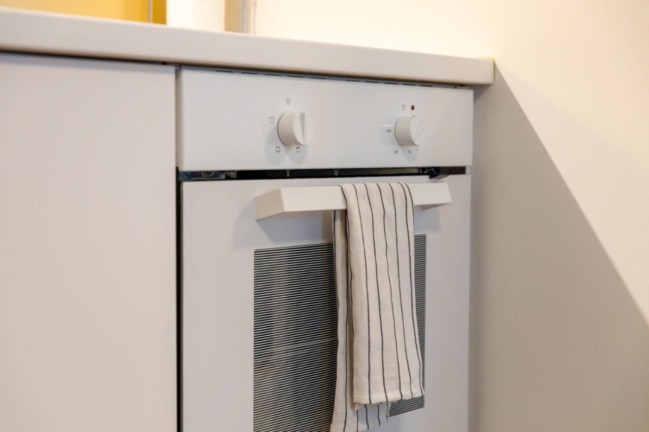 Charming 1Br In Superb Location, Free Parking & Wi-Fi Appartement Tallinn Buitenkant foto