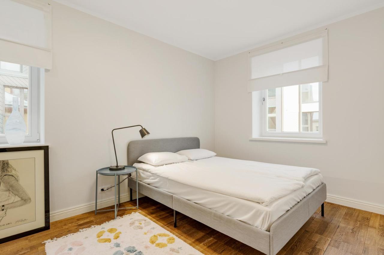 Charming 1Br In Superb Location, Free Parking & Wi-Fi Appartement Tallinn Buitenkant foto