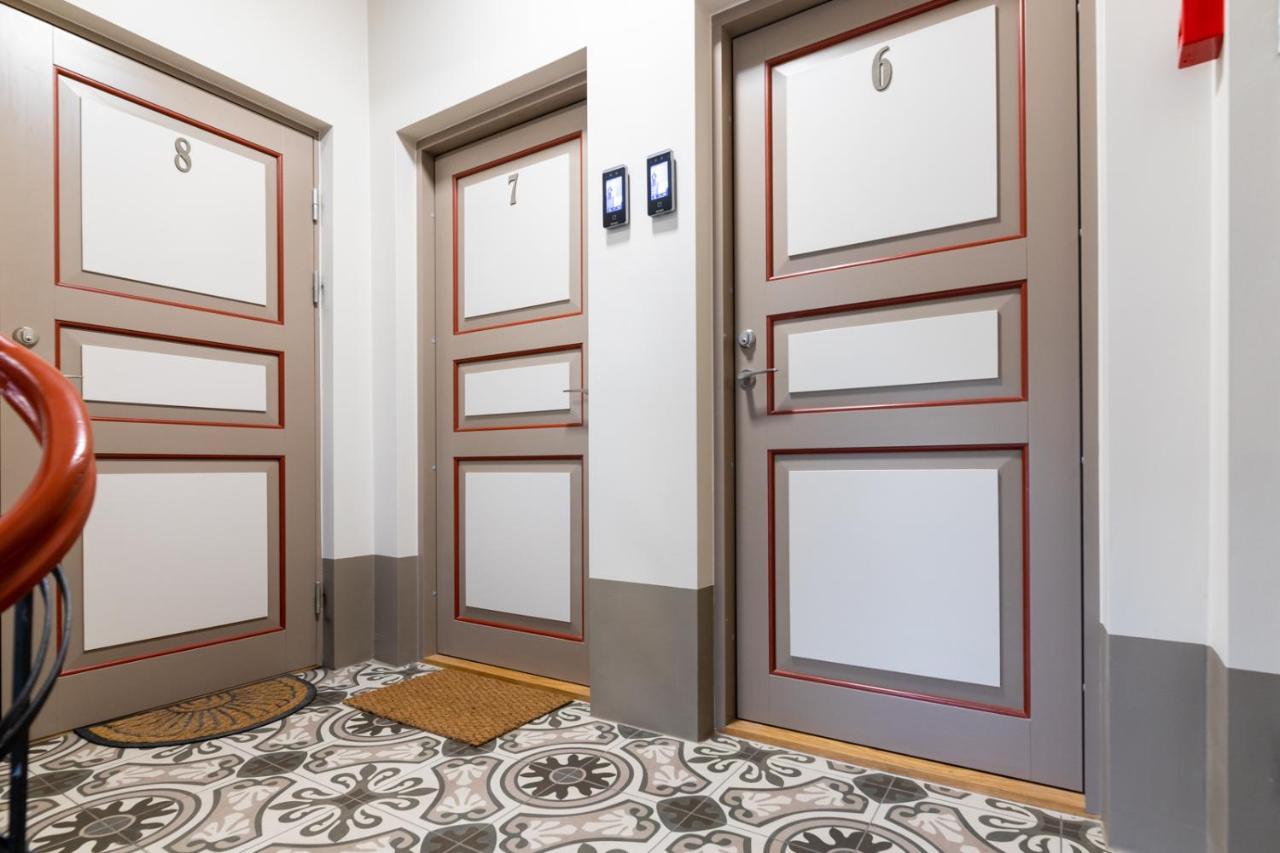 Charming 1Br In Superb Location, Free Parking & Wi-Fi Appartement Tallinn Buitenkant foto